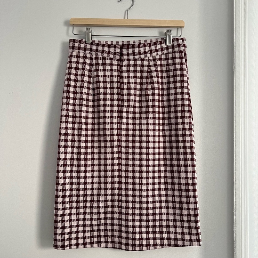 Classic Checkered Skirt in Red and White - Picture 4 of 4